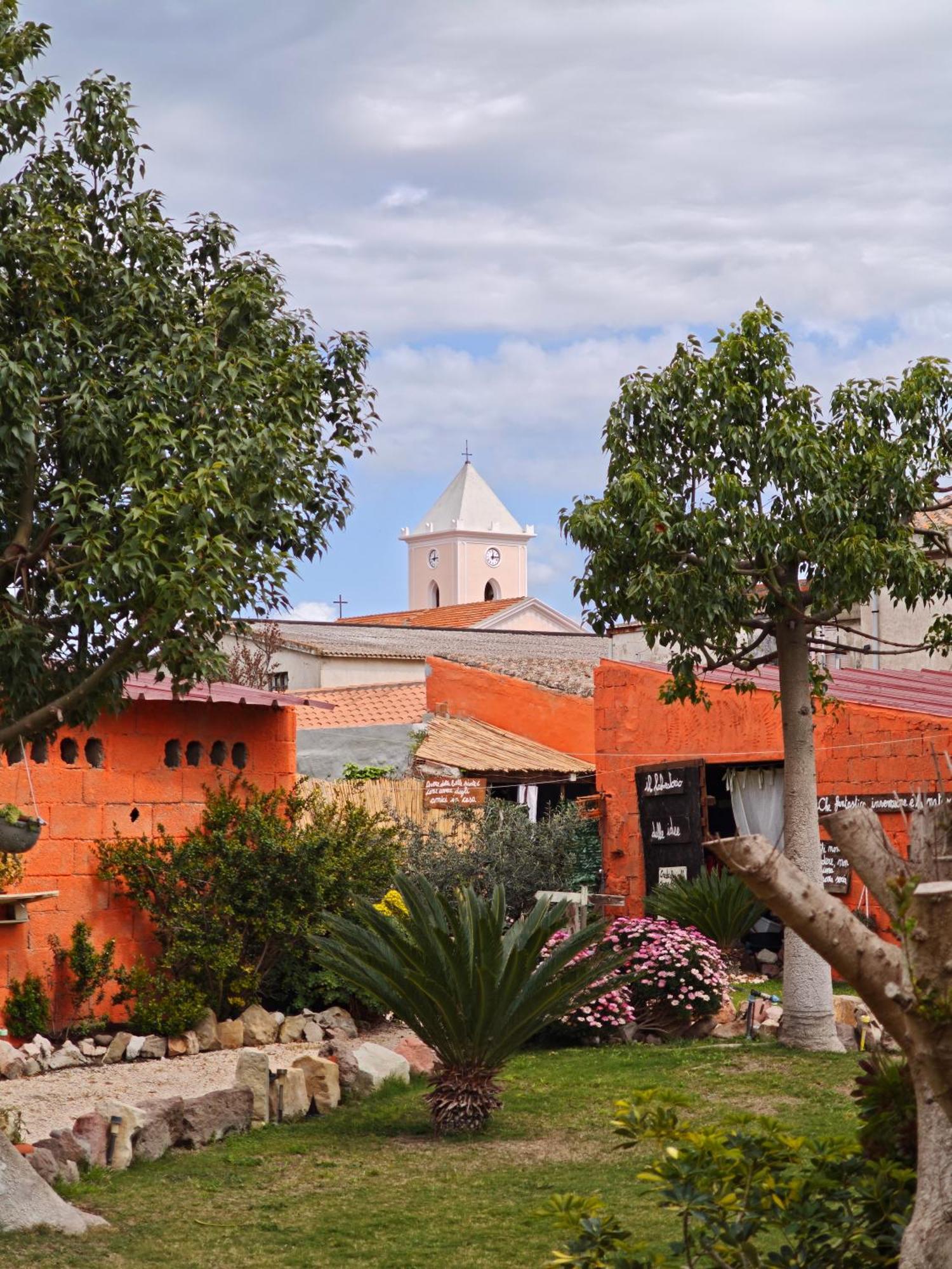 B&B Domu Delunas Giba Exterior photo